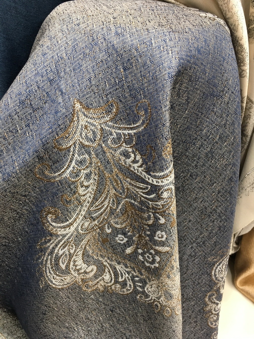 ผ้าหุ้มเบาะ ผ้าบุโซฟา สวย ราคาถูก