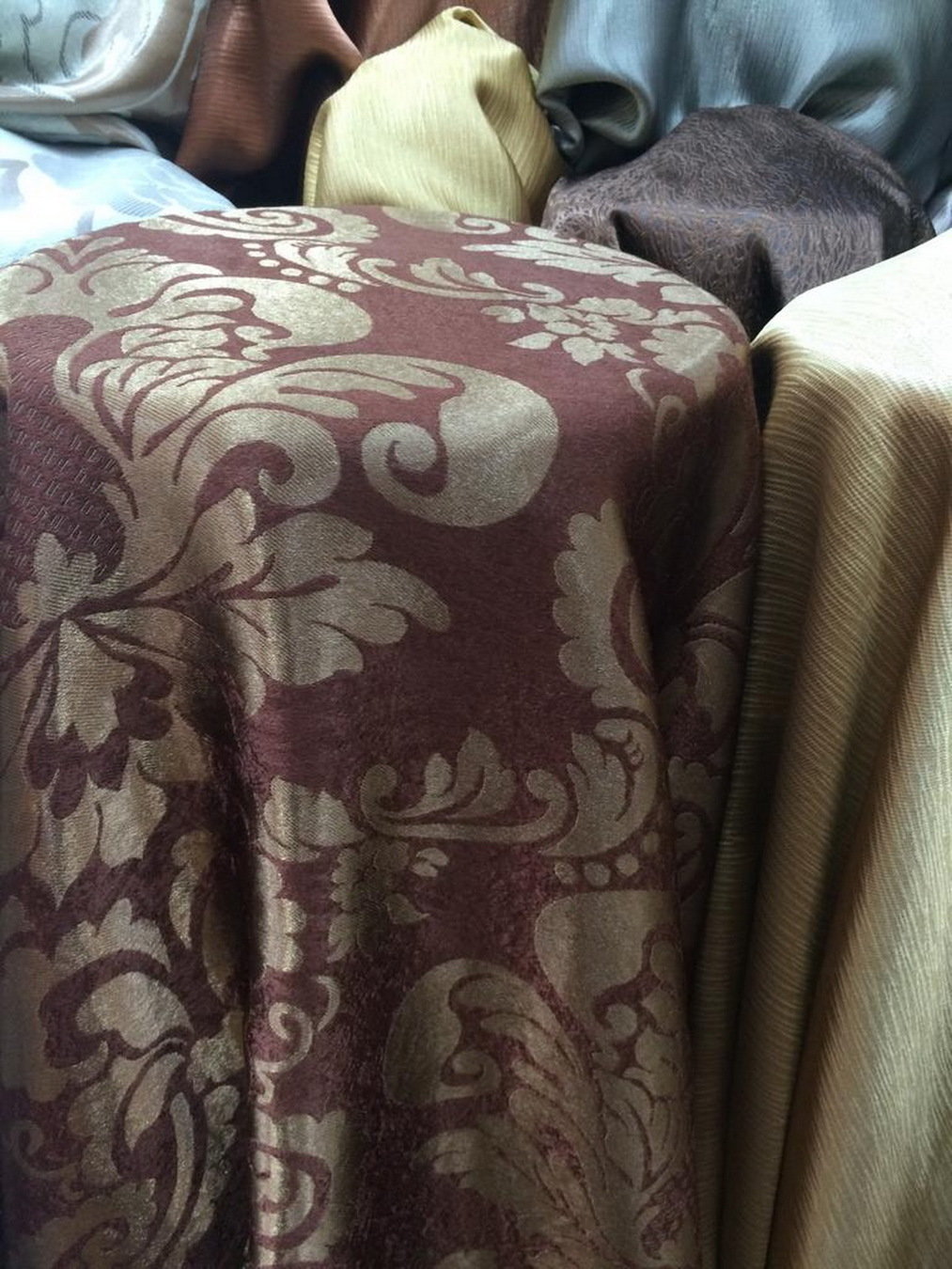 ผ้าหุ้มเบาะ ผ้าบุโซฟา สวย ราคาถูก