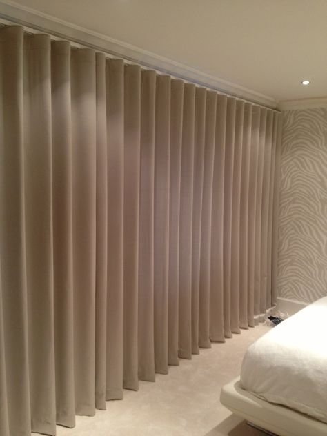 ผ้าม่านกั้นแอร์ ทําเอง