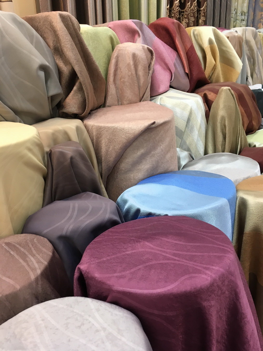 ขายส่งผ้ายกม้วน