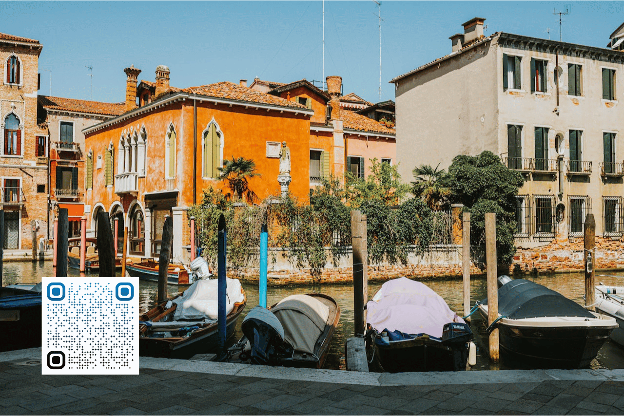 Venice Italy airbnb homes along a canal. These have high airbnb income potential