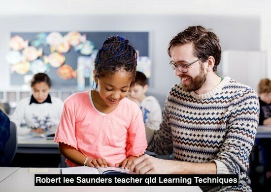 Robert Lee Saunders Teacher qld Focused on Learning