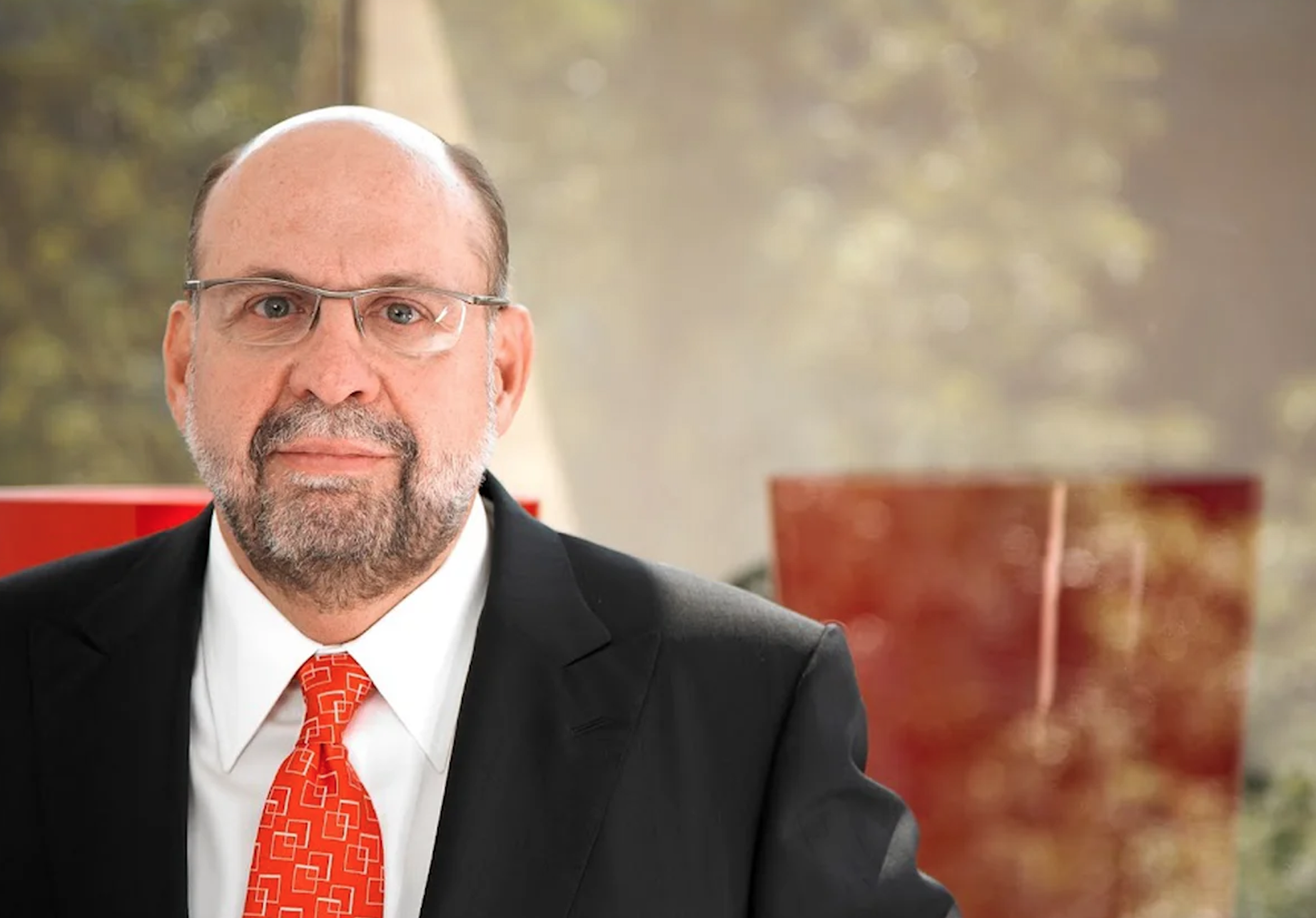 Gustavo Guzmán Sepúlveda Amplia Experiencia y Profesionalidad