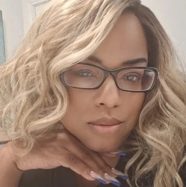 Portrait of Carla Getachew on a film set