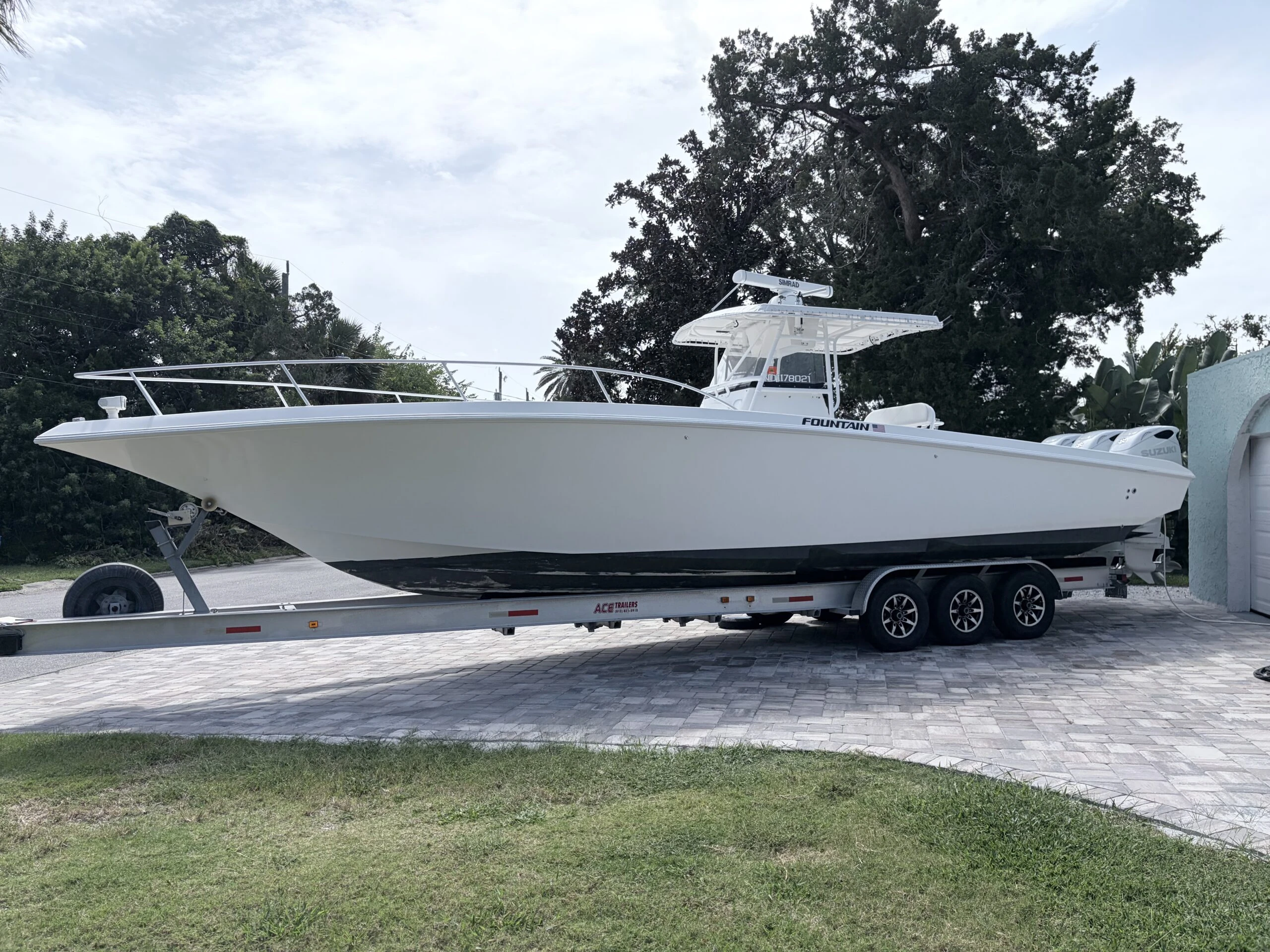 Boat detailing and brightwork service