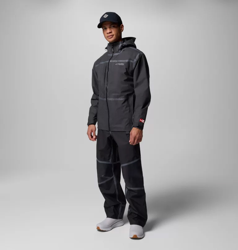 The Columbia PFG Force XII jacket and bibs foul-weather gear won’t wet out.