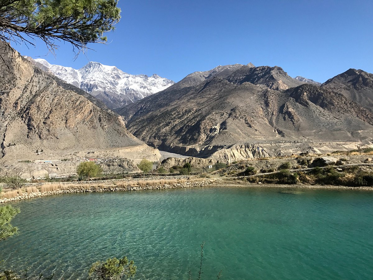 Dhumba Lake with mountain views in the backdrop.