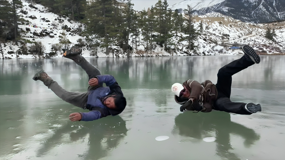 Frozen Dhumba Lake in winter.