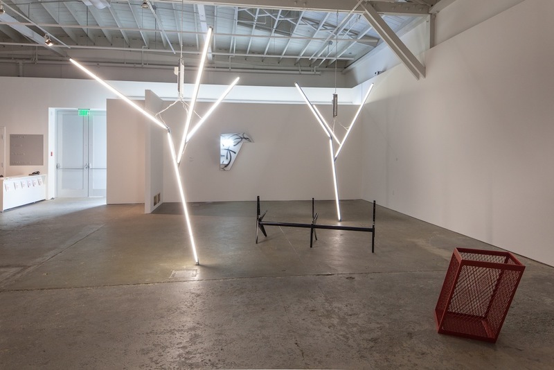 20131009072736-martin_boyce_installation_view