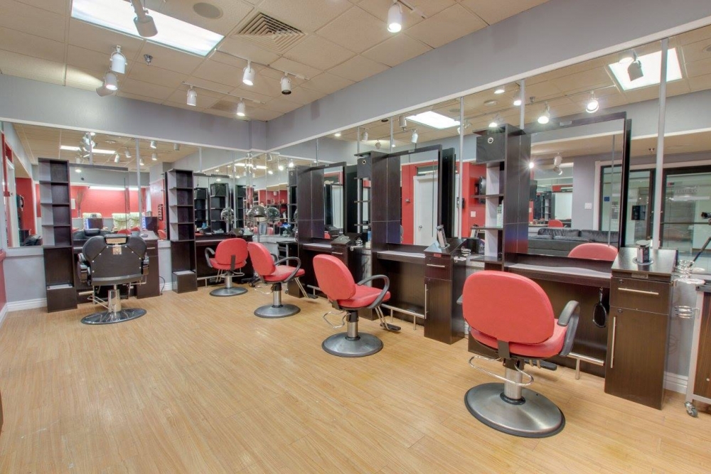 Oncampus hair and nail salons aim for convenience The State Press