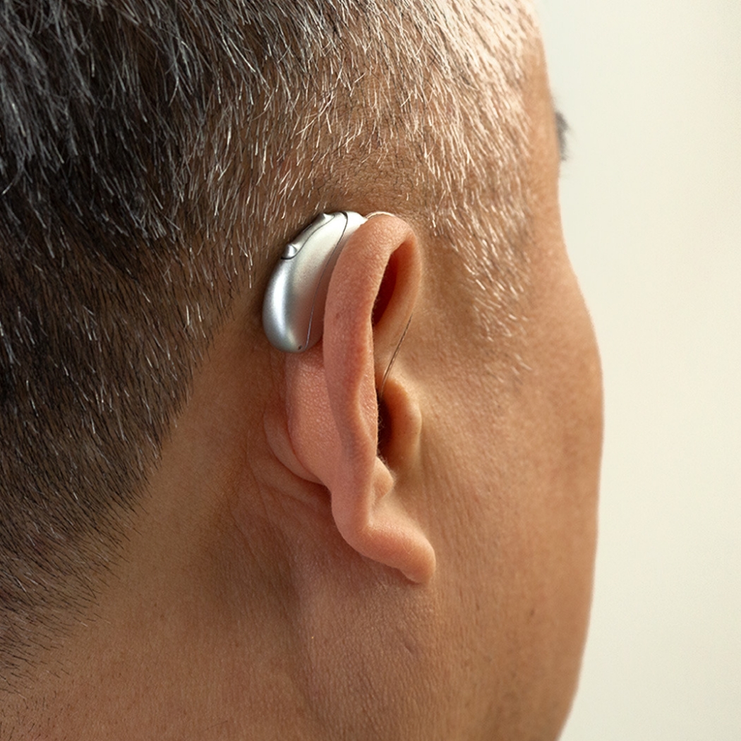 unitron moxi smile b r on ear back view