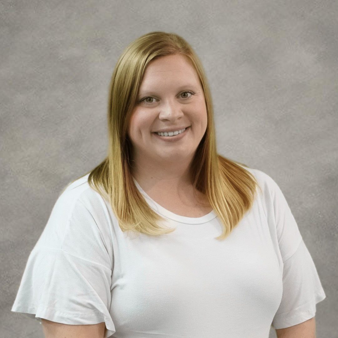 Sarah South : Office Manager