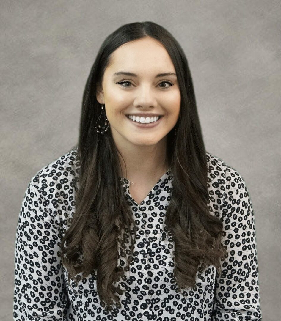Ryelee Rutherford : Administrative Assistant