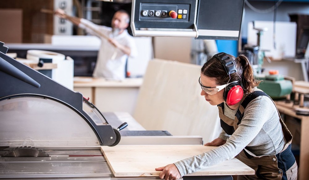 protection woodworking environment