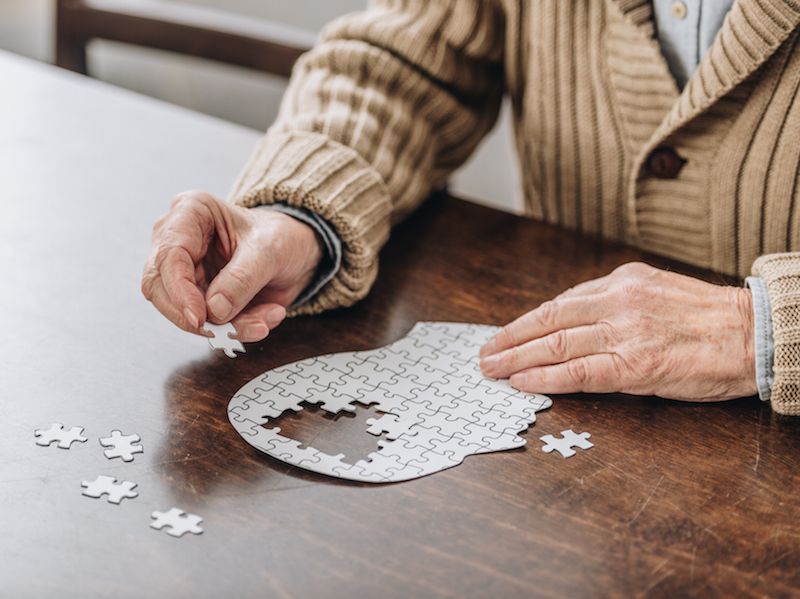hearing aids shown to slow dementia