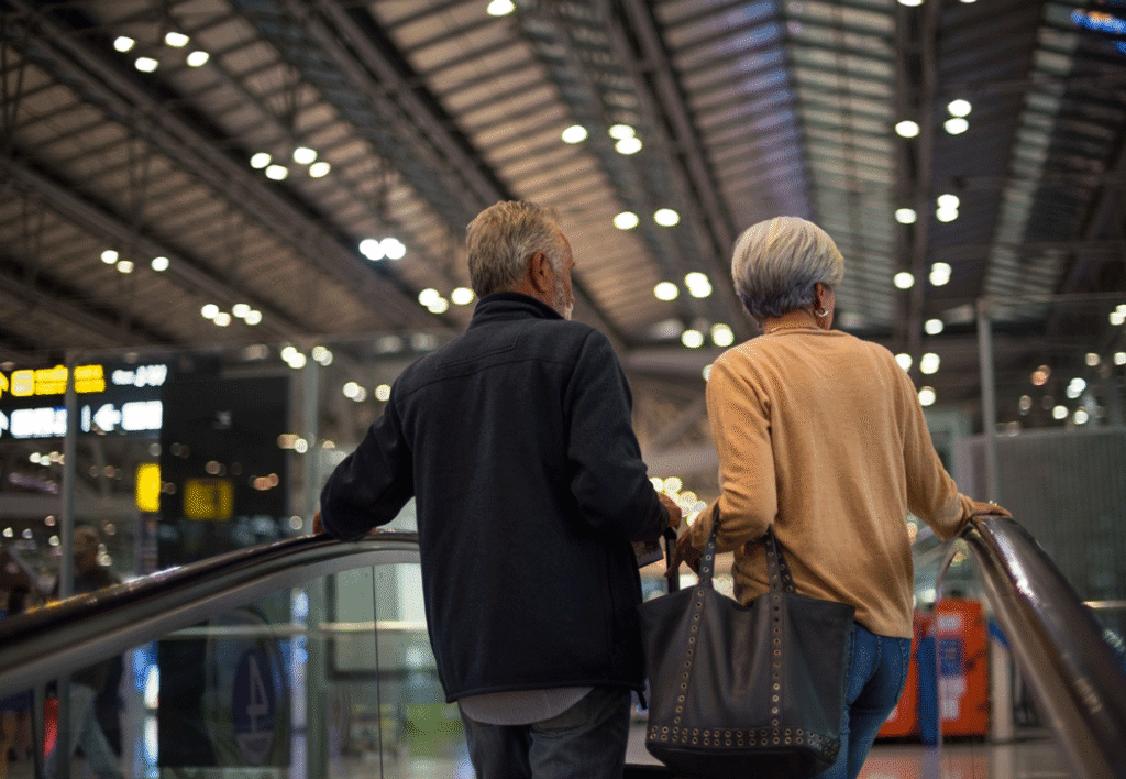 Auracast couple in Airport