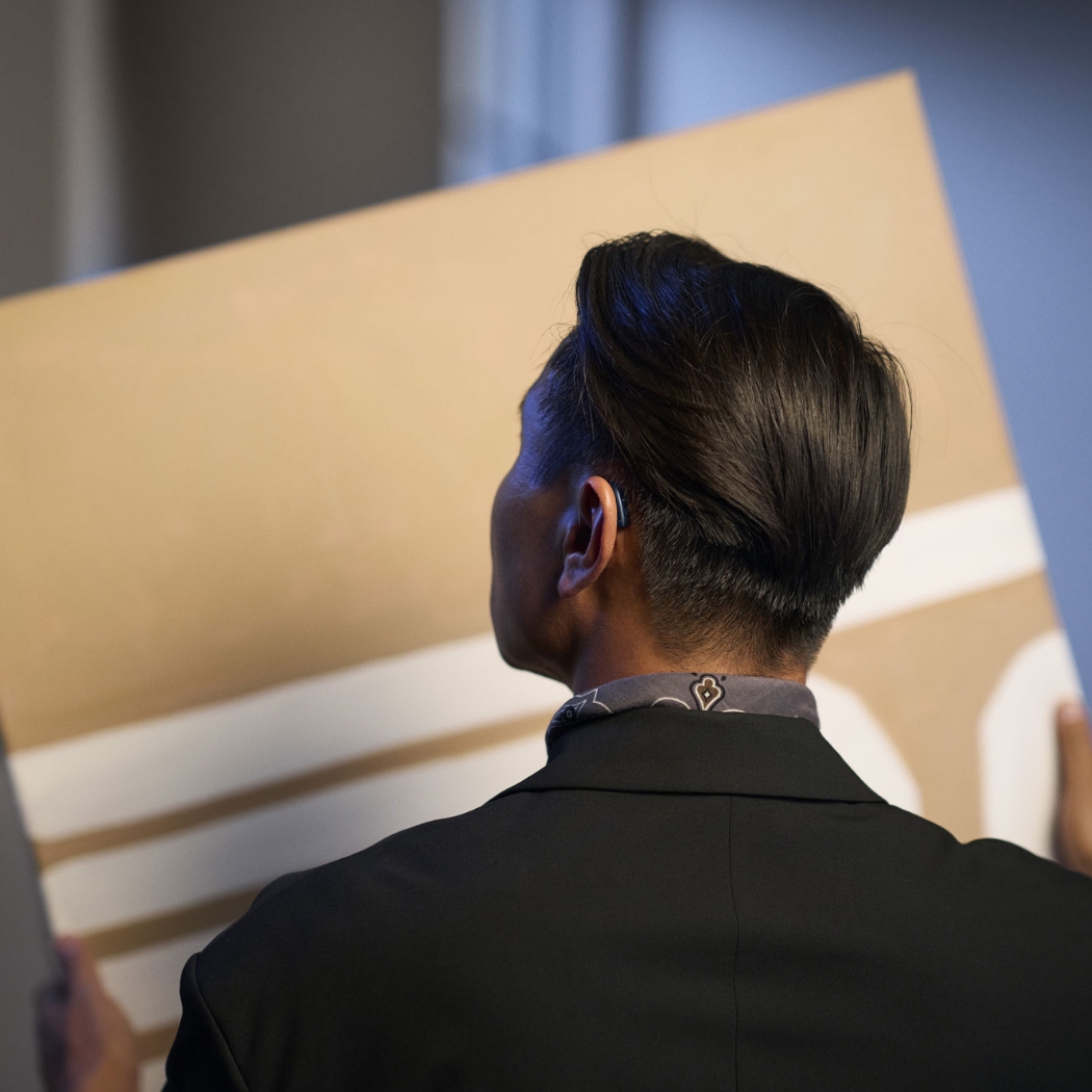 ReSound Vivia lifestyle man wearing bte hearing aids