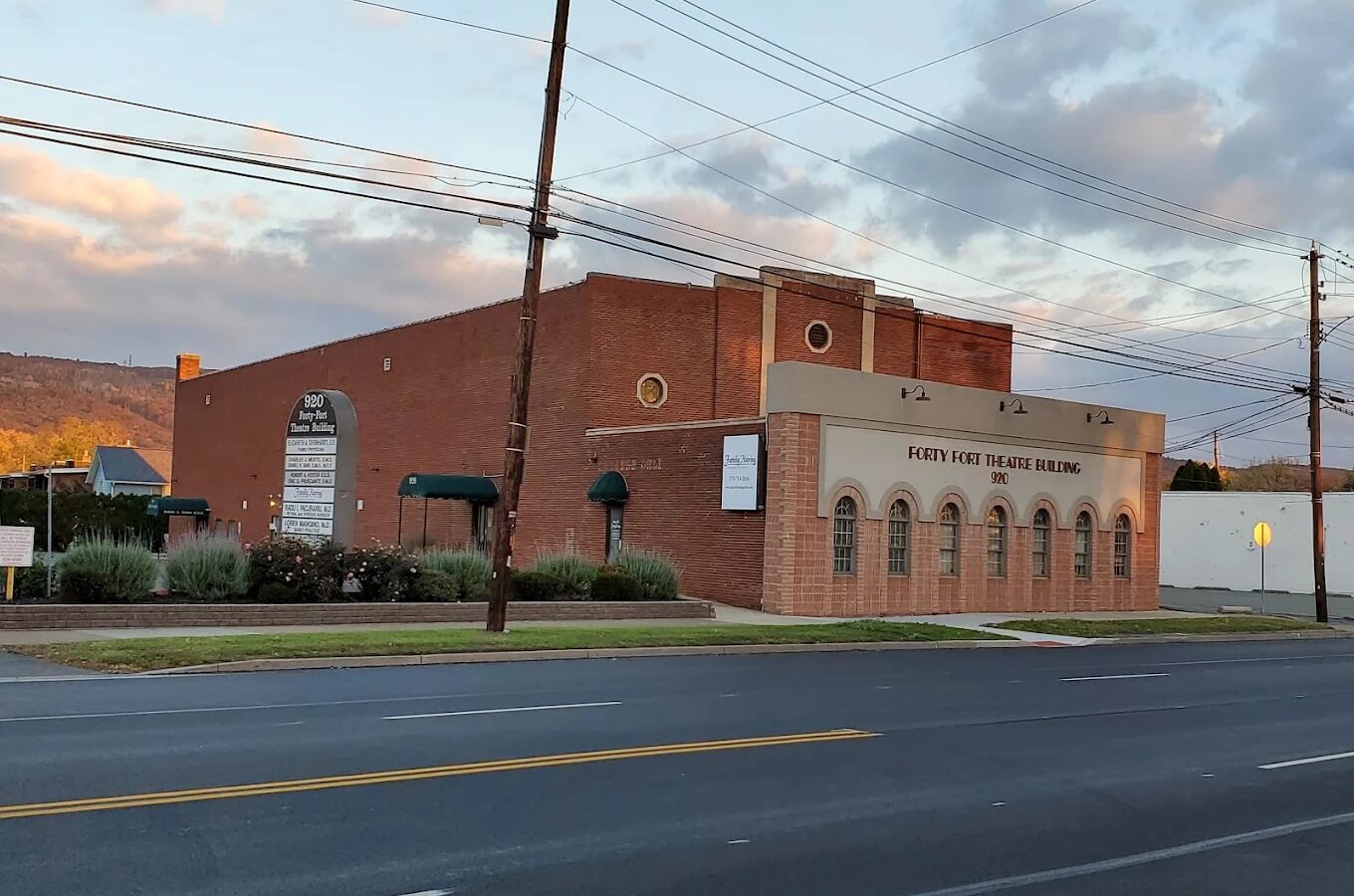 family hearing center exterior