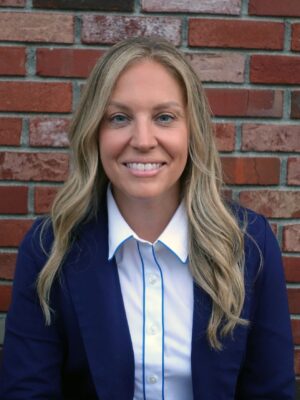 headshot Dr Susan Holden