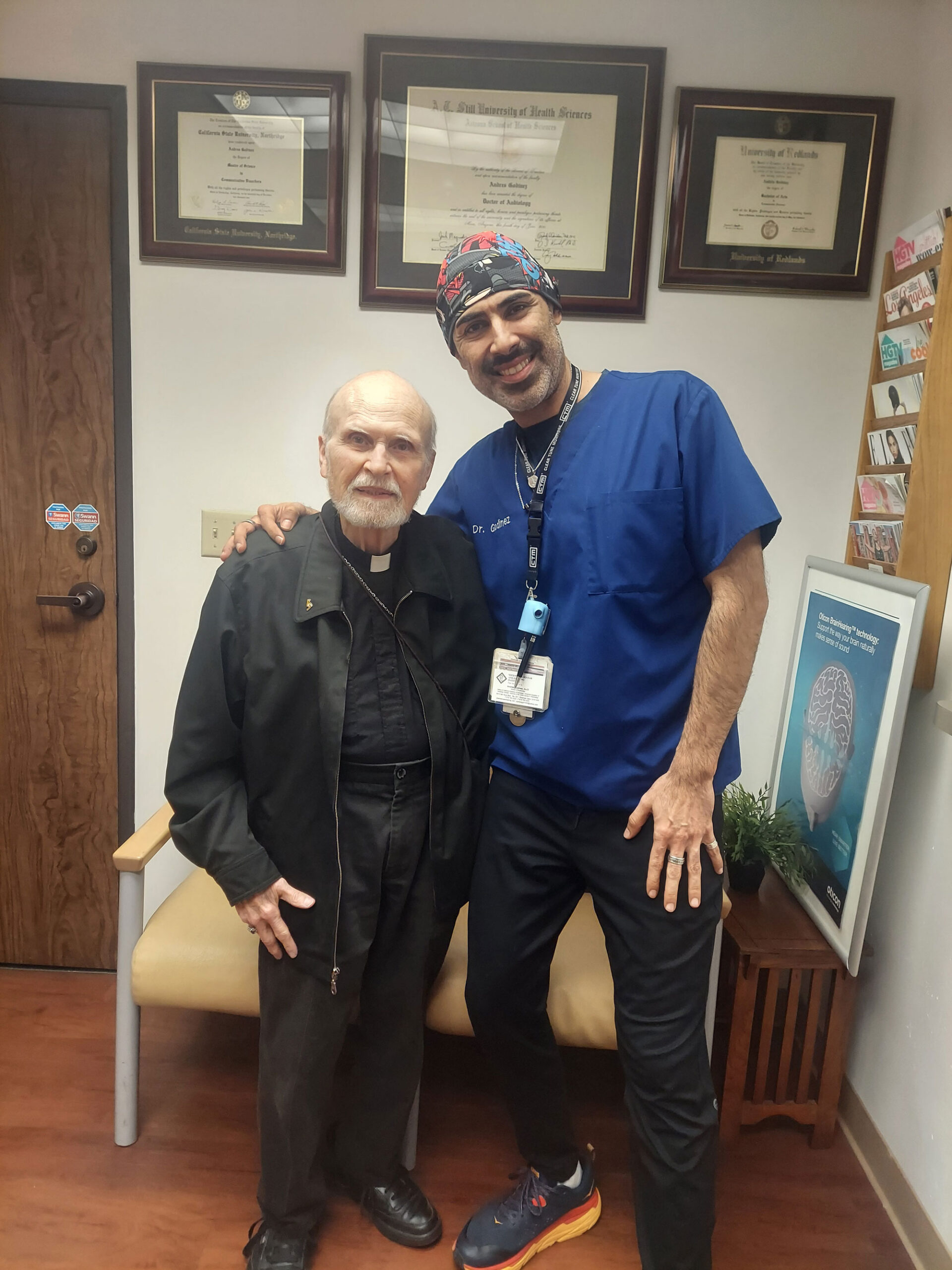 Andres Godinez Au D smiling with patient