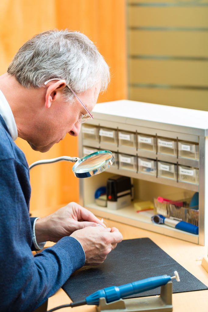 How to Quickly Adjust Your Hearing Aids