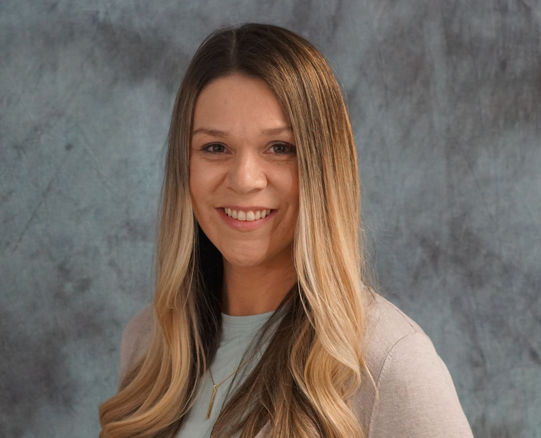 Beth Degnan : Front Office