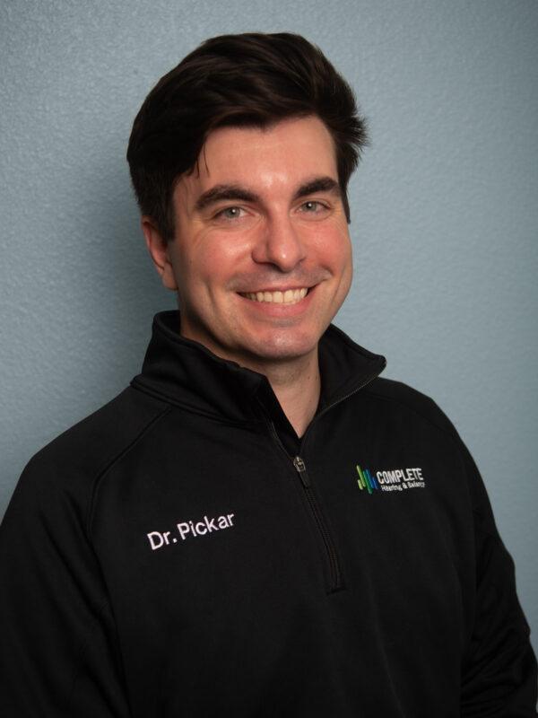 Dr Luke Pickar Headshot