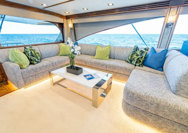 Viking 90 salon settee