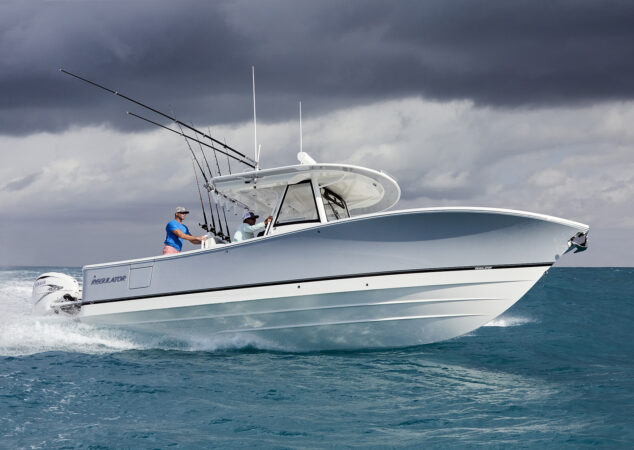 Regulator 31 running in rough seas starboard angle