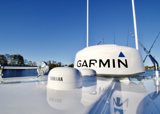 Garmin and Yamaha marine electronics mounted on T-top of Regulator 26XO