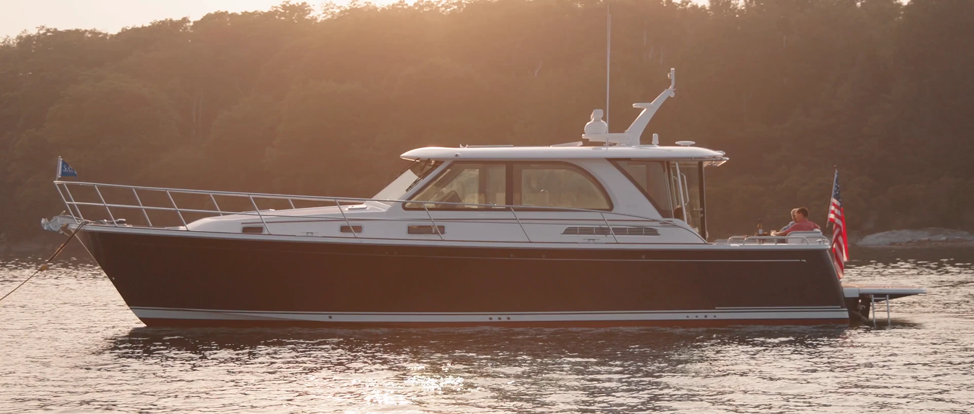 Sabre 45 Salon Express Hero Video