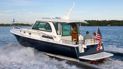 Sabre 38 Running
