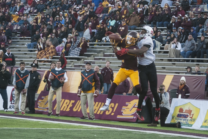 Neal's late turnovers stall Ball State comeback attempt