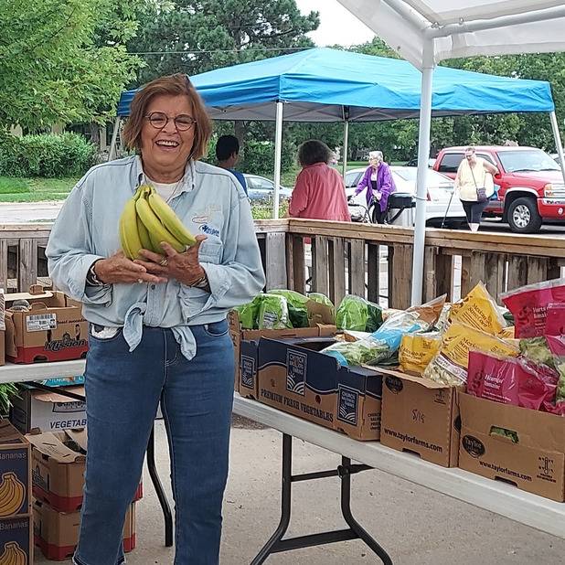 hope-covenant-church-free-food-giveaways