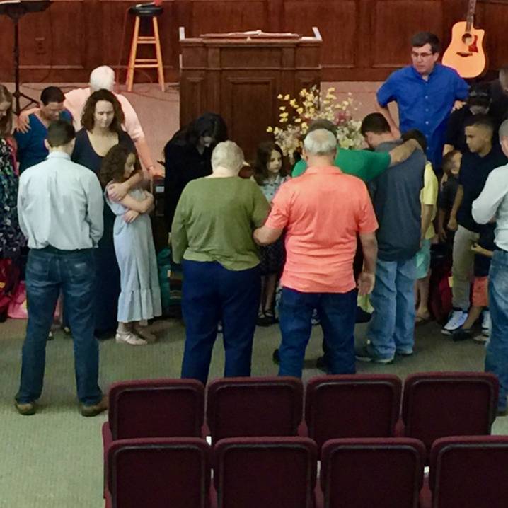 Chisholm Baptist Church Home