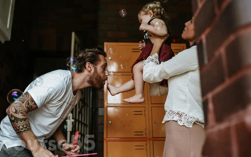 filming-families-the-modern-family-video-by-courtney-holmes-free-download