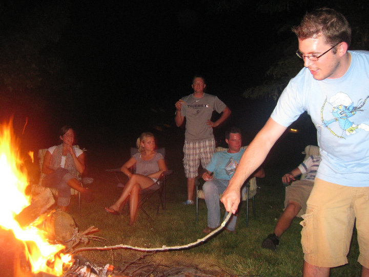 37565_723813844394_30309232_38902170_3216202_n