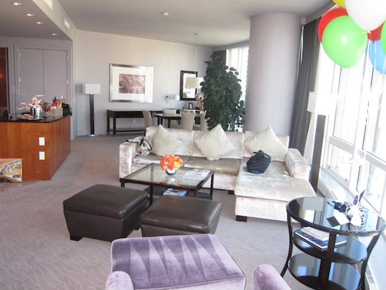 205961_974762161954_30311940_41866695_6170952_n 205961_974762161954_30311940_41866695_6170952_n