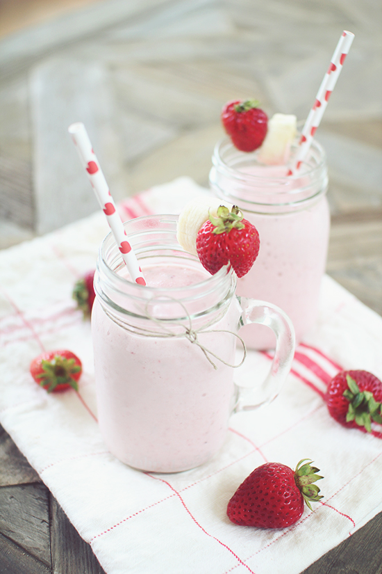 strawberry-banana-smoothie-main1