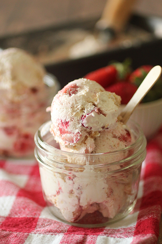 strawberry-shortcake-ice-cream-main