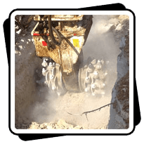 AQ-4XL Rock Grinder on Hitachi EX470 Trenching 100MPa Limestone outproducing Hydraulic Breaker