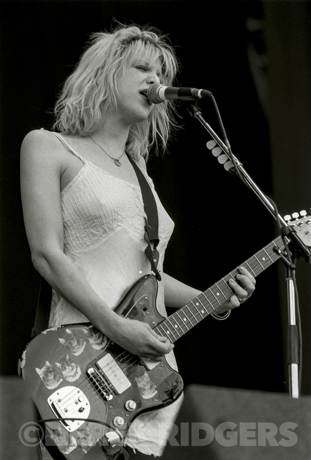 DEREK RIDGERS ARCHIVE | Gallery | Courtney Love, with Hole at