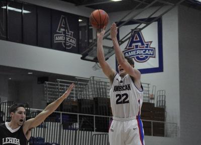 Lehigh edges men’s basketball, 63-57