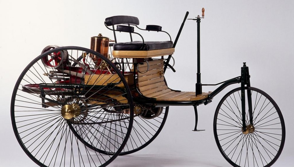 Benz patent motor car from 1886 (replica). On 29 January 1886, Carl Benz applied for a patent on his "gas-powered vehicle".