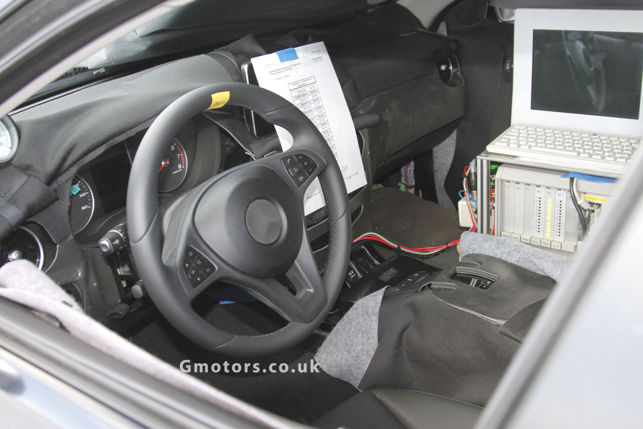 2014 Mercedes-Benz C-Class interior
