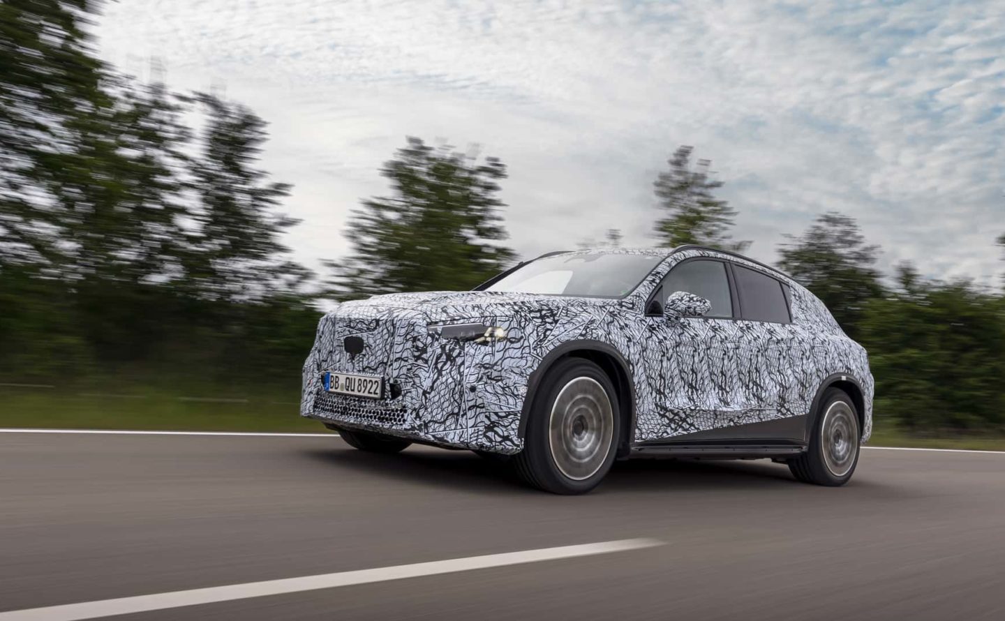 The Silent Flex: Mercedes-Benz’s GLC EV Redefines Cool