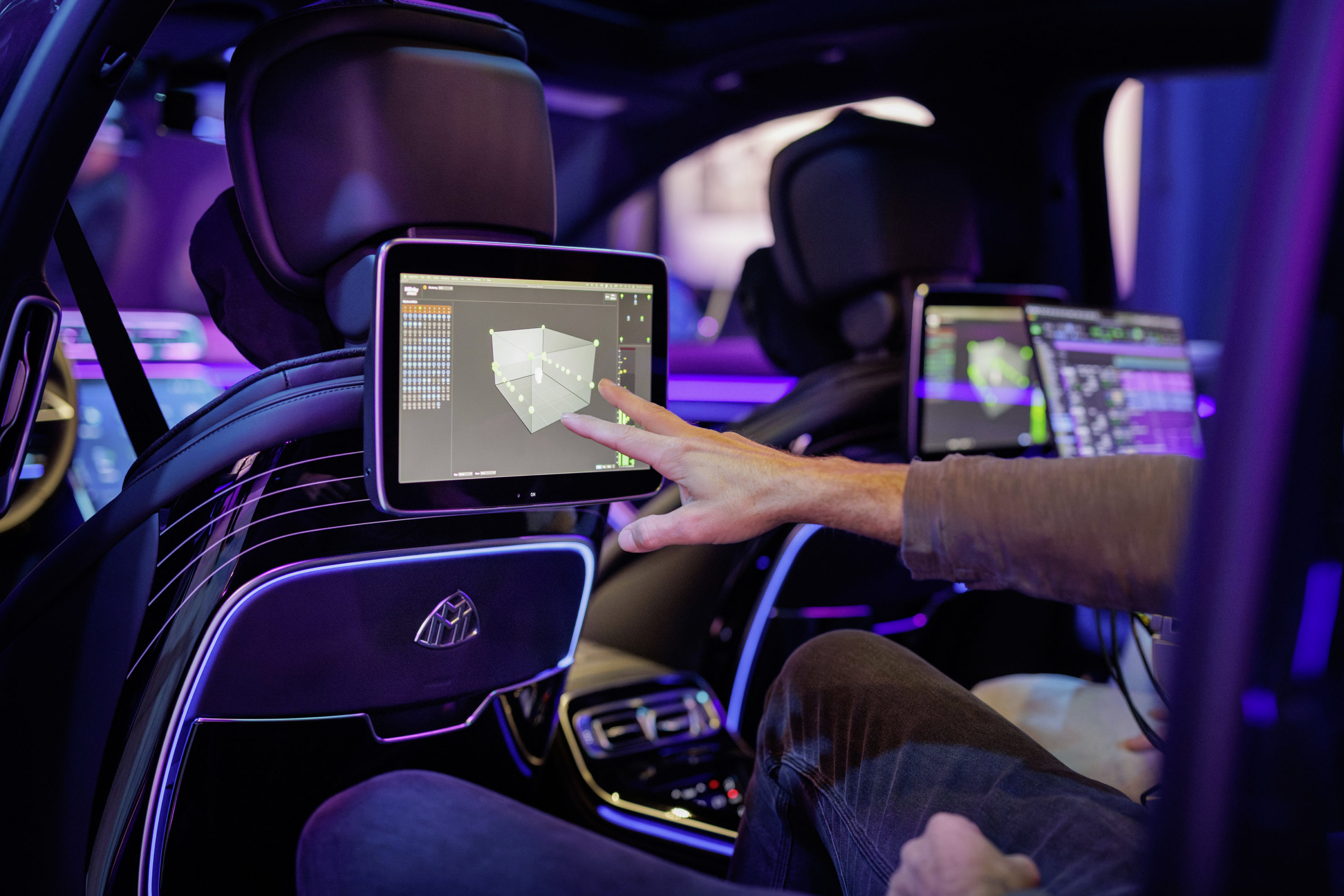 Mercedes-Benz Unveils “Crafted in a Mercedes”: A New Era of In-Car Music Production