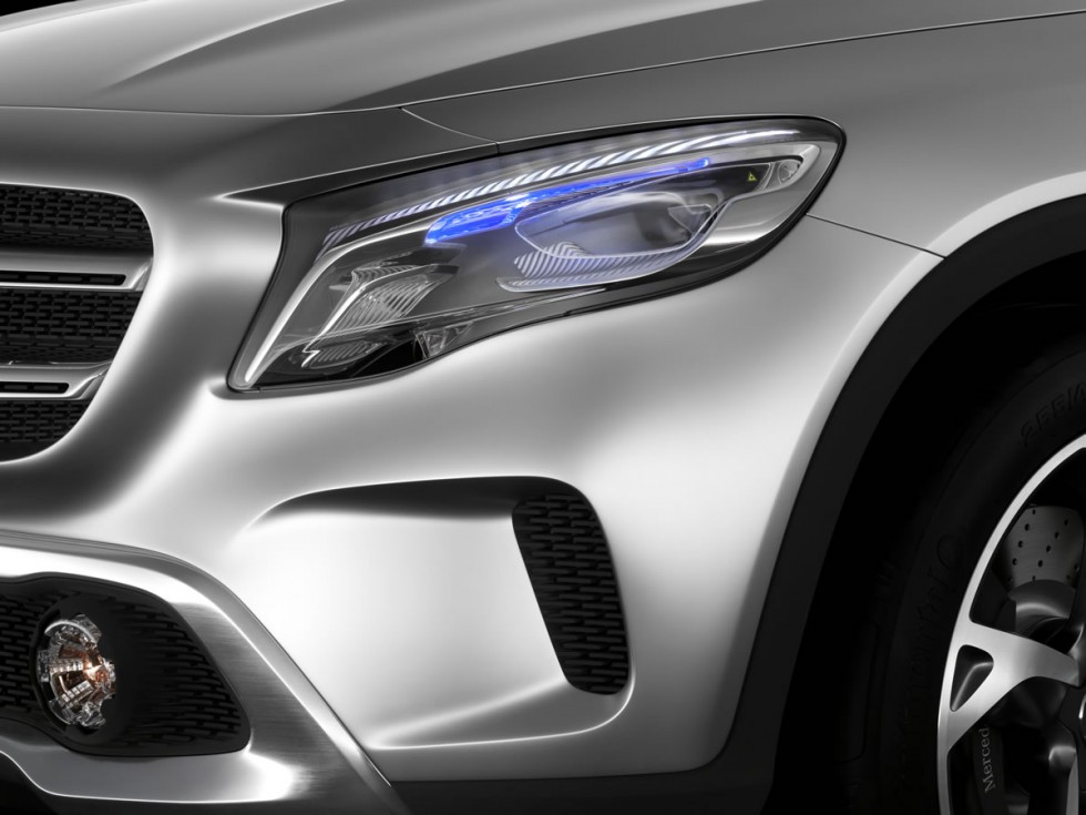 MercedesBenz GLA Official Photos, Video and Specs eMercedesBenz