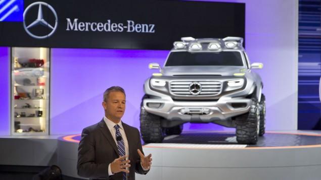 Mercedes-Benz-LA-Auto-Show-12C1325_005
