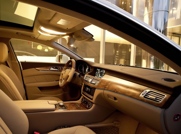 Mercedes-CLS-12C637_180